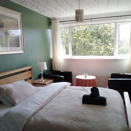1 Luxurious Double Bedroom With Private Shower Reading Exteriér fotografie